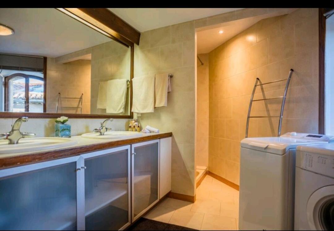 Joshroom Caux Екстериор снимка